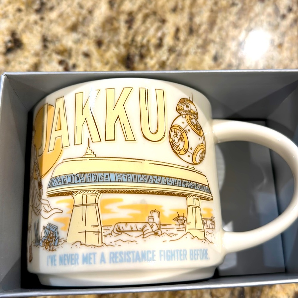 NWT Starbucks Star Wars Jakku Mug